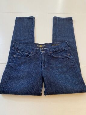 Lucky Brand "Sweet 'N Straight" Mid / Low Rise Jeans in Stark Wash - Size 6 / 28